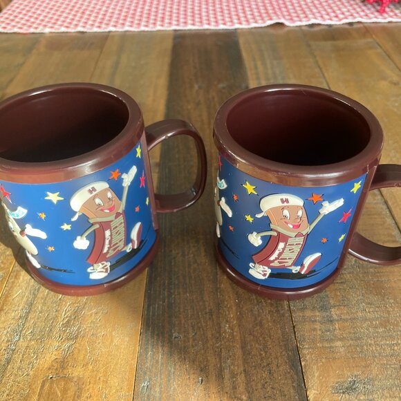 Hershey's Mugs (Plastic) - Picture 2 of 3